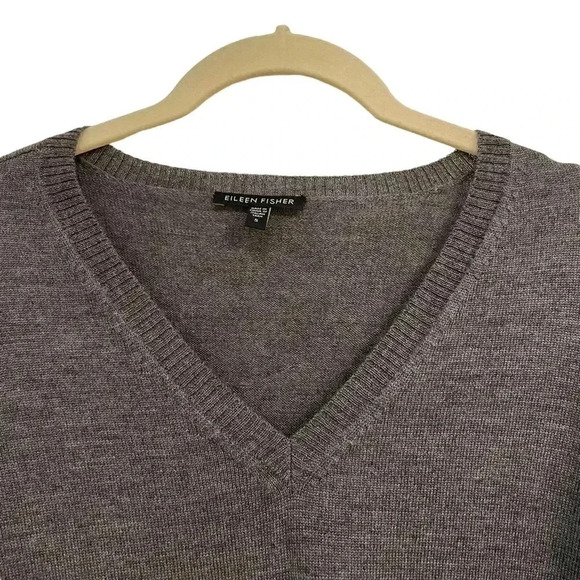 Eileen Fisher Grey Tunic Sweater Small Merino Wool Asymmetrical Hem V-Neck - Picture 4 of 11